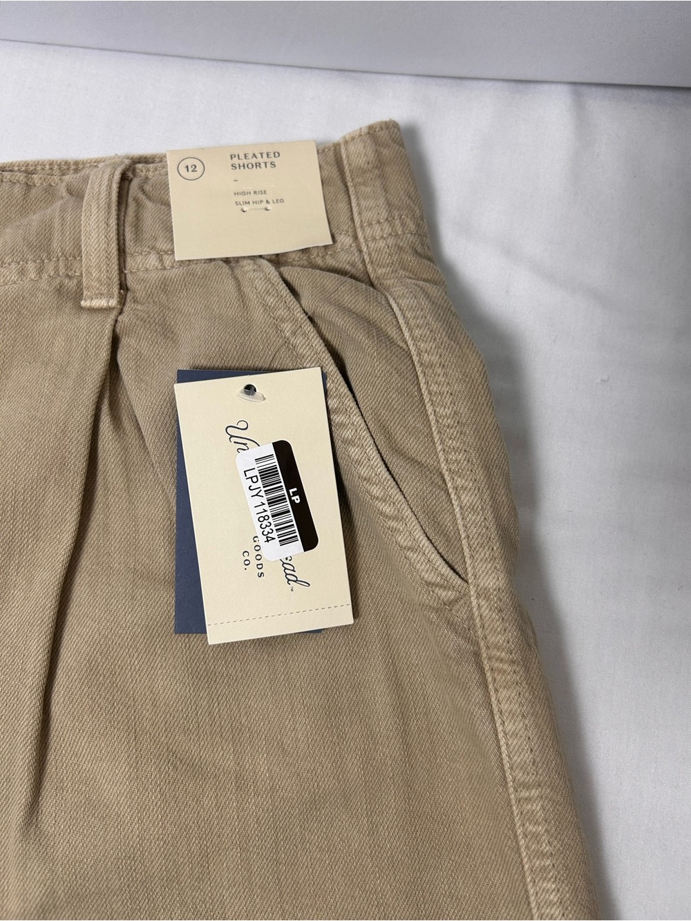 Universal Thread Khaki High-Waist Pleated Shorts - Picture 3 of 8